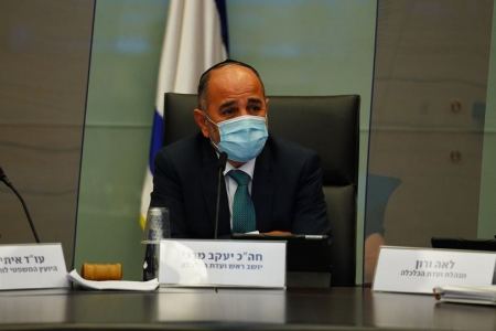 تعديل لوائح تقييد تشغيل المطارات والرحلات الجوية 